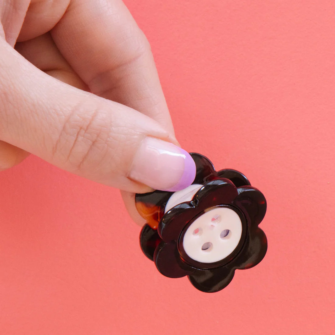 Tortoise Shell Daisy Button Mini Hair Claw Clip